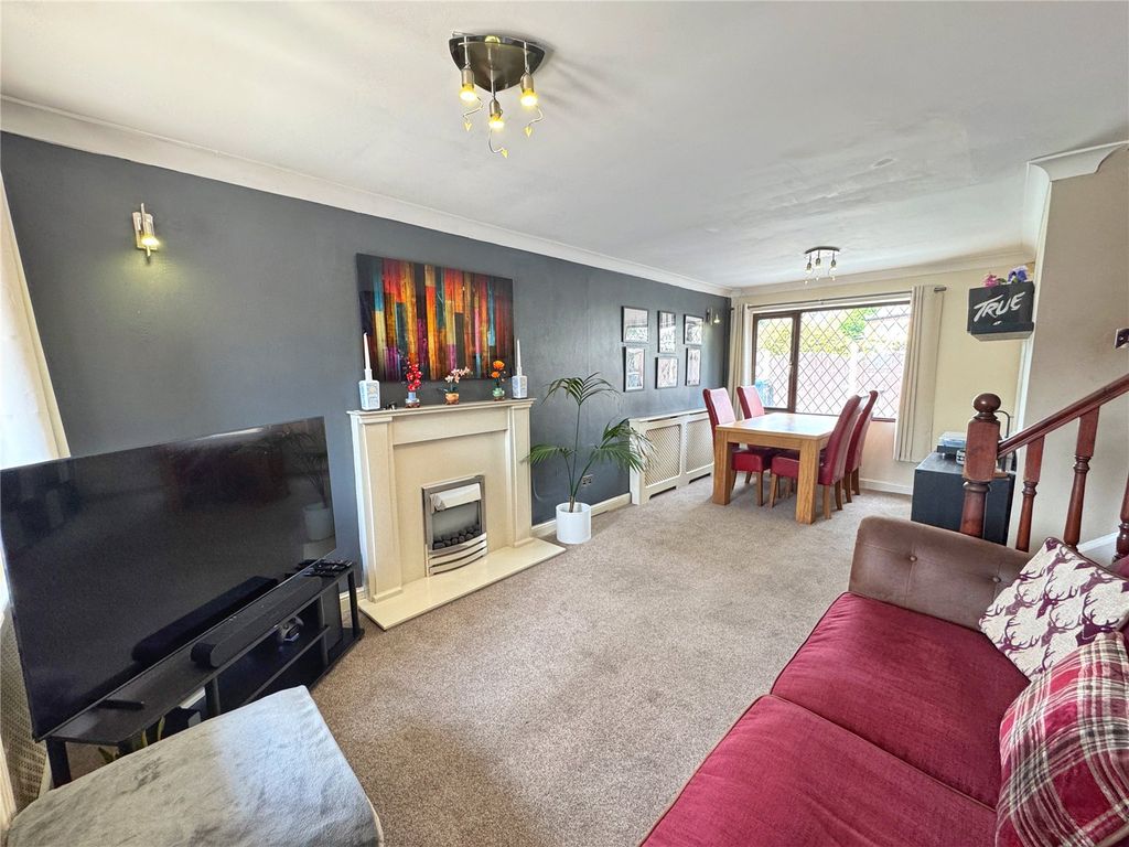 Property photo 2 of 22 Picture No. 04