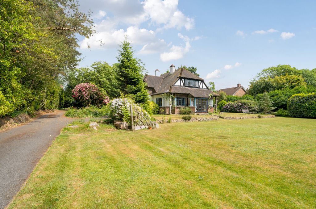 Property photo 1 of 31 1298008-60-682E32...