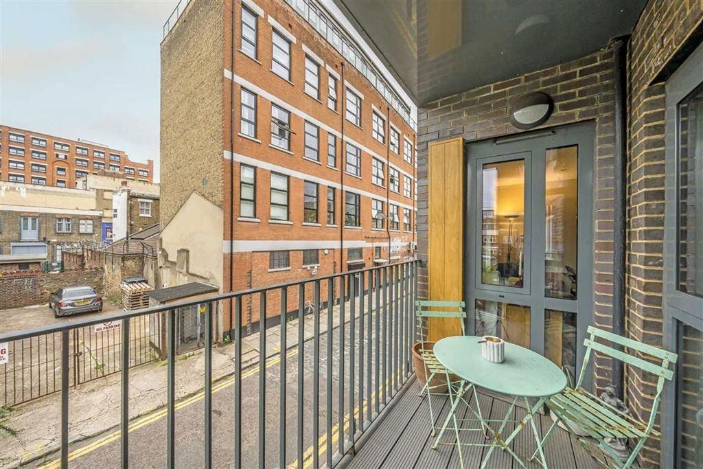 Property photo 3 of 6