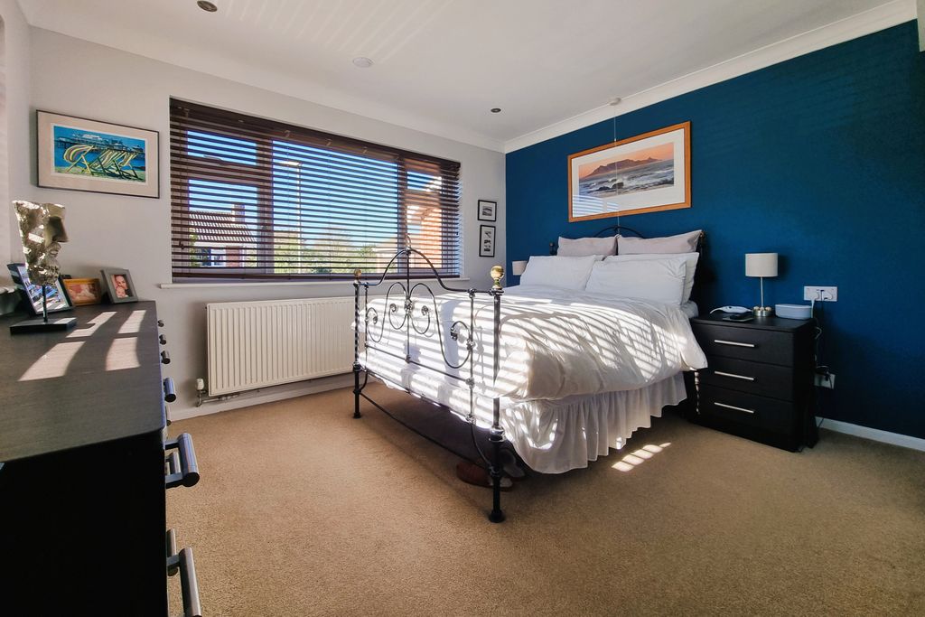 Additional image 12 of 4 bed detached house for saleFareham, Hampshire PO16