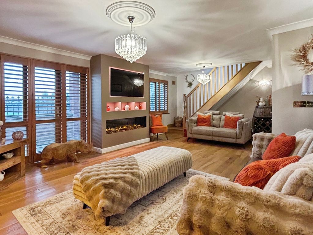 Property photo 2 of 48 Pbox-Img.Jpg