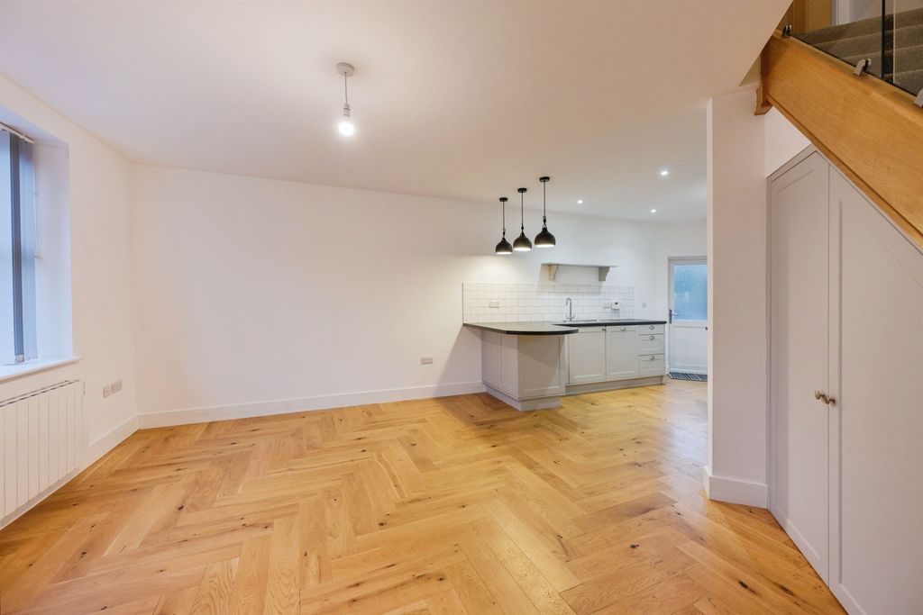 Property photo 2 of 12 Lounge Diner Area: