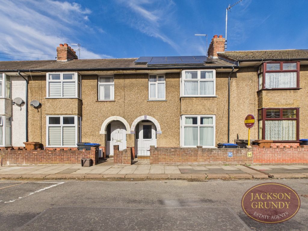 Property photo 1 of 17 Balfour Road