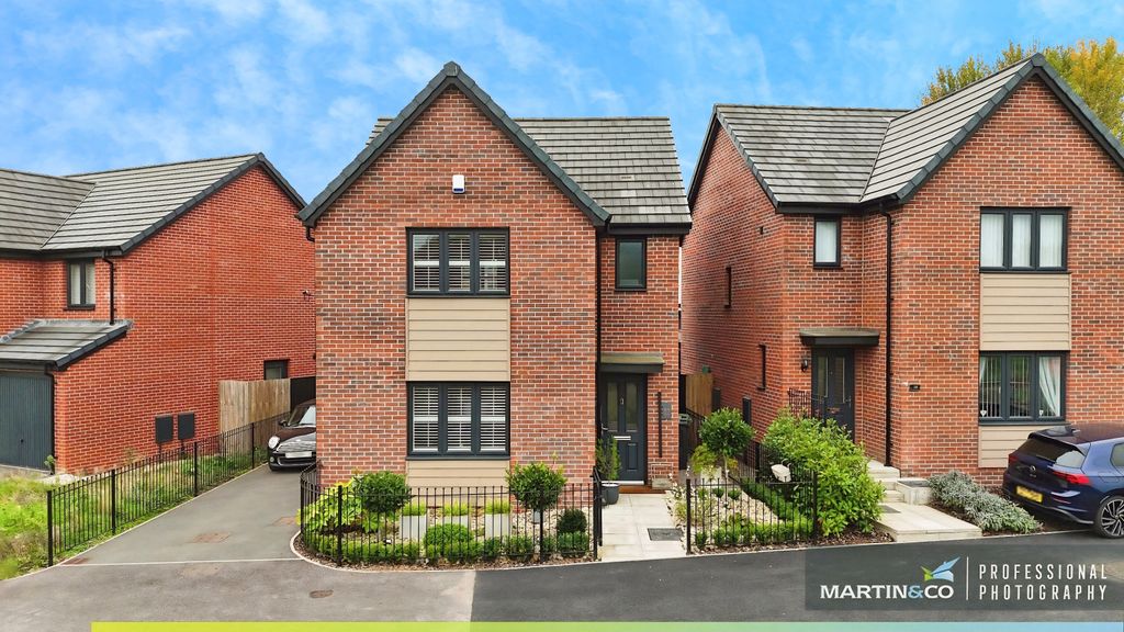 Property photo 1 of 33