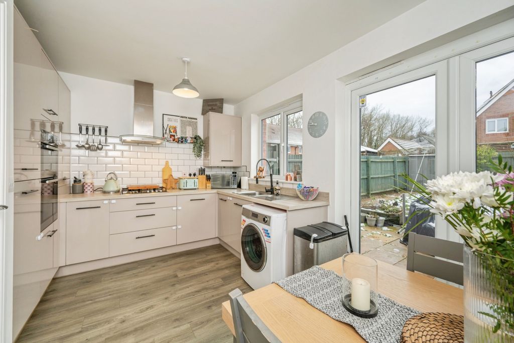 Property photo 2 of 21 Kitchen With Dining