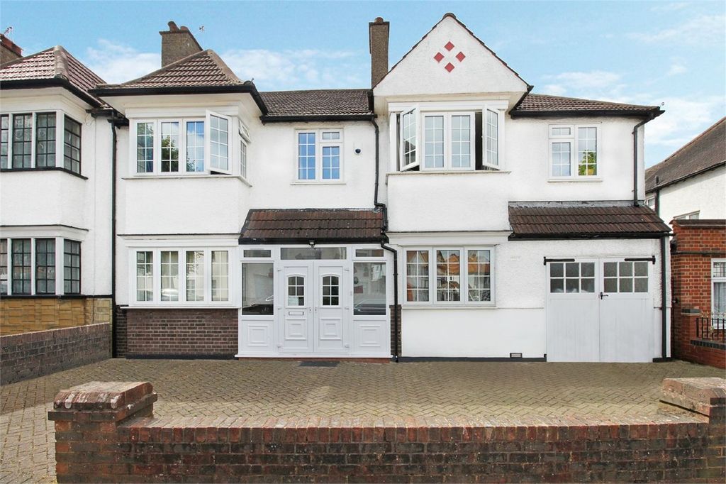 Property photo 1 of 6