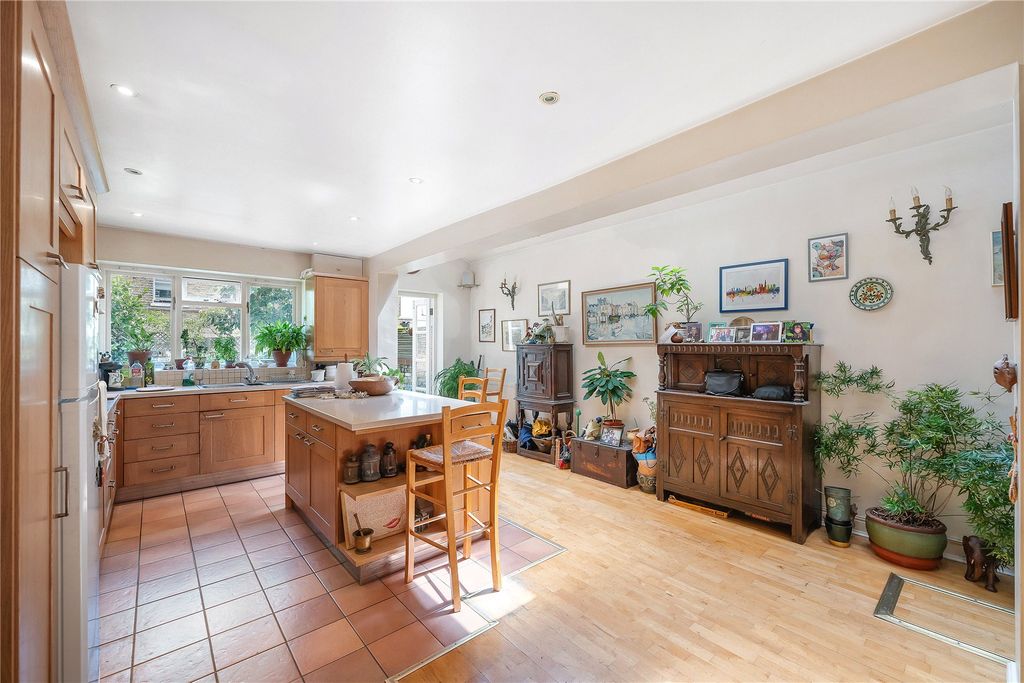 Property photo 2 of 11 Picture No. 12