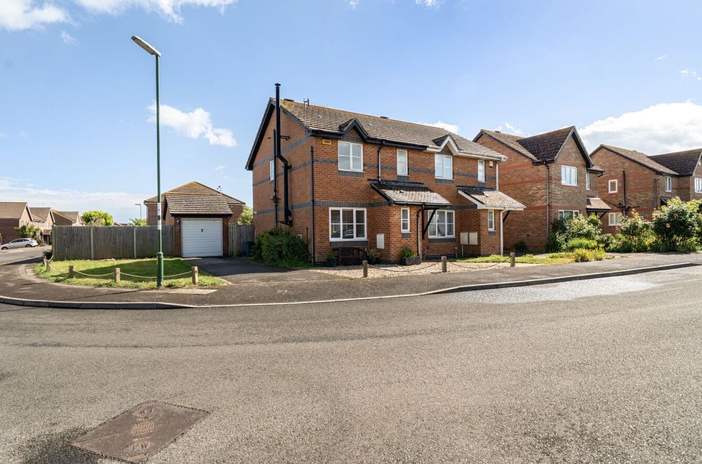 Property photo 1 of 33