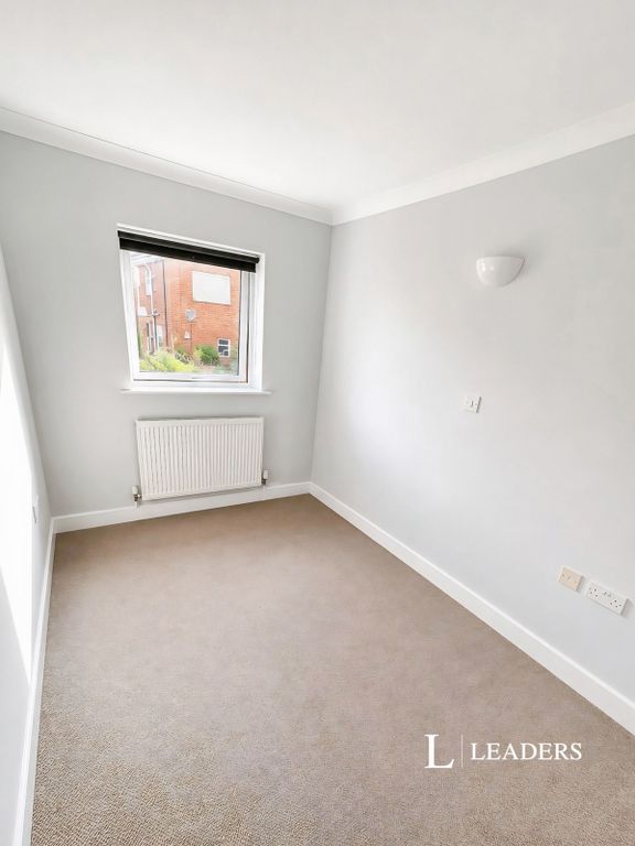 Property photo 3 of 9 Pbox-Img.Jpg
