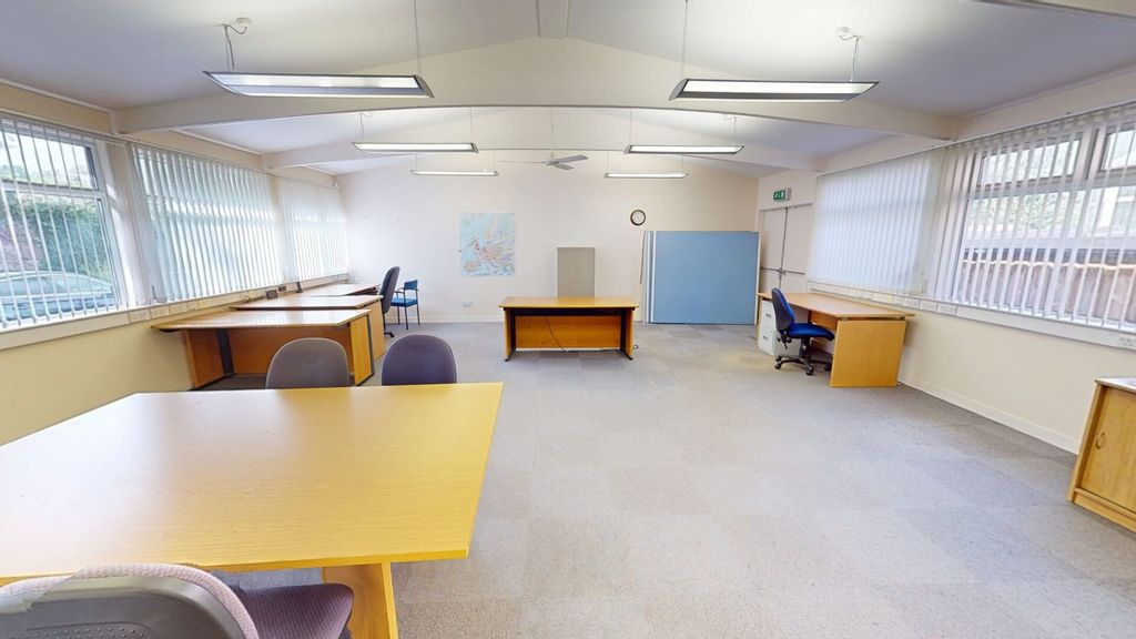 Property photo 3 of 6 Allied-Surveyors-Scotland-Office-02