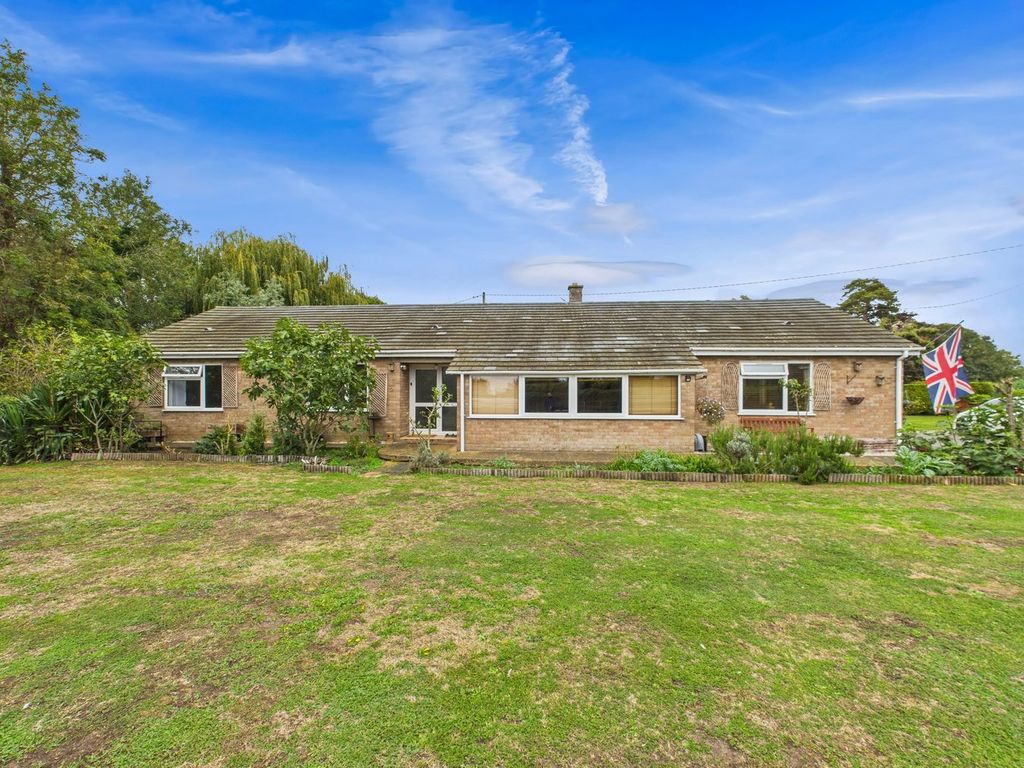 Property photo 2 of 40