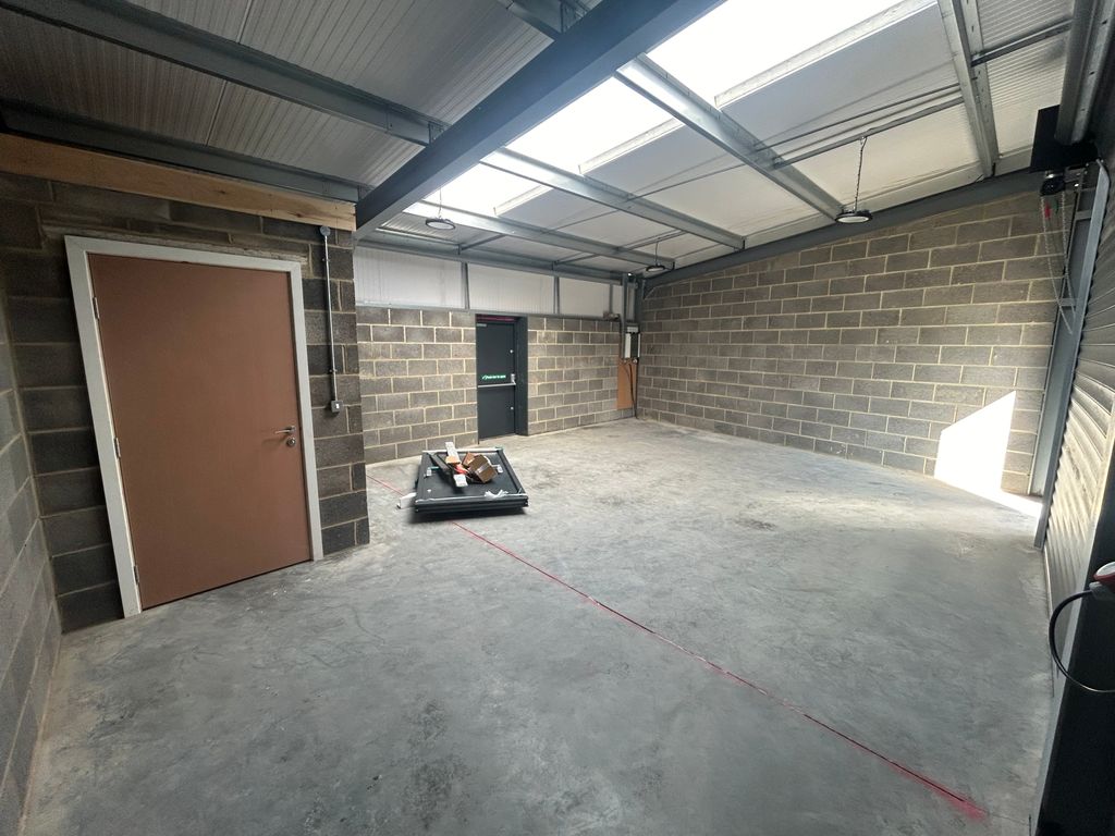 Property photo 3 of 6 Img_1106