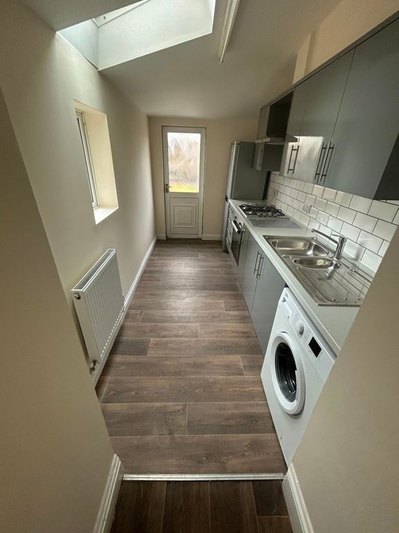 Property photo 3 of 21