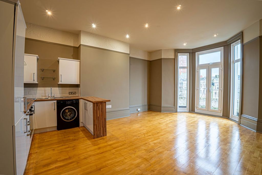 Property photo 2 of 19