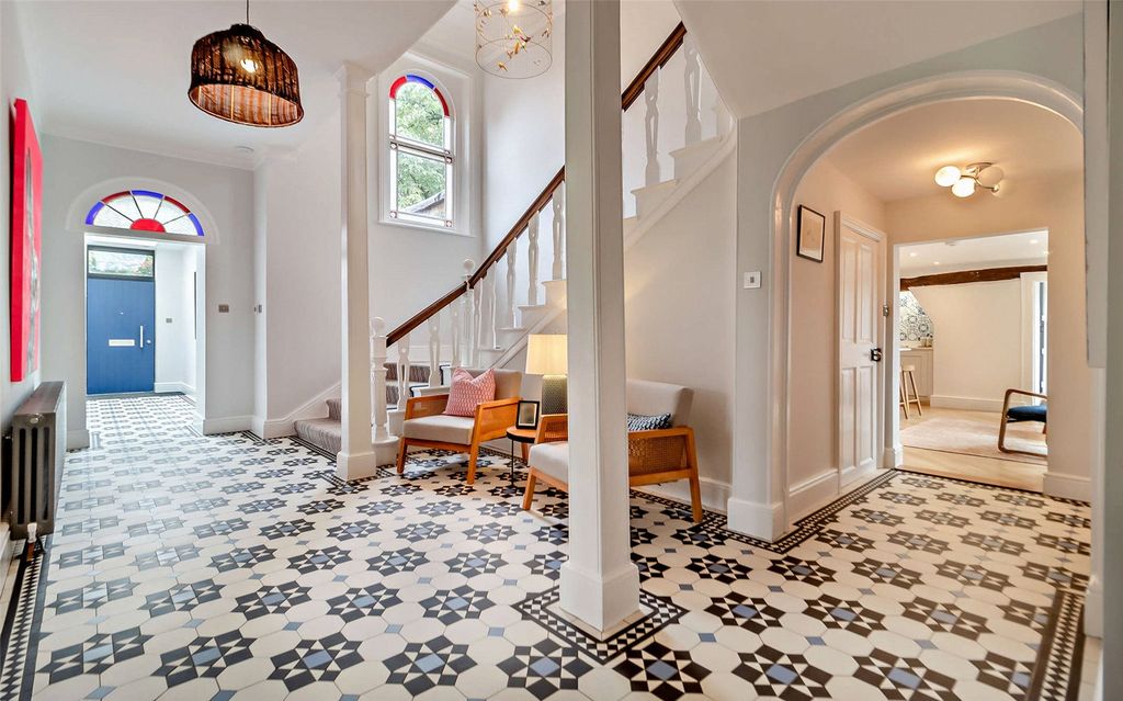 Property photo 3 of 32 Hallway