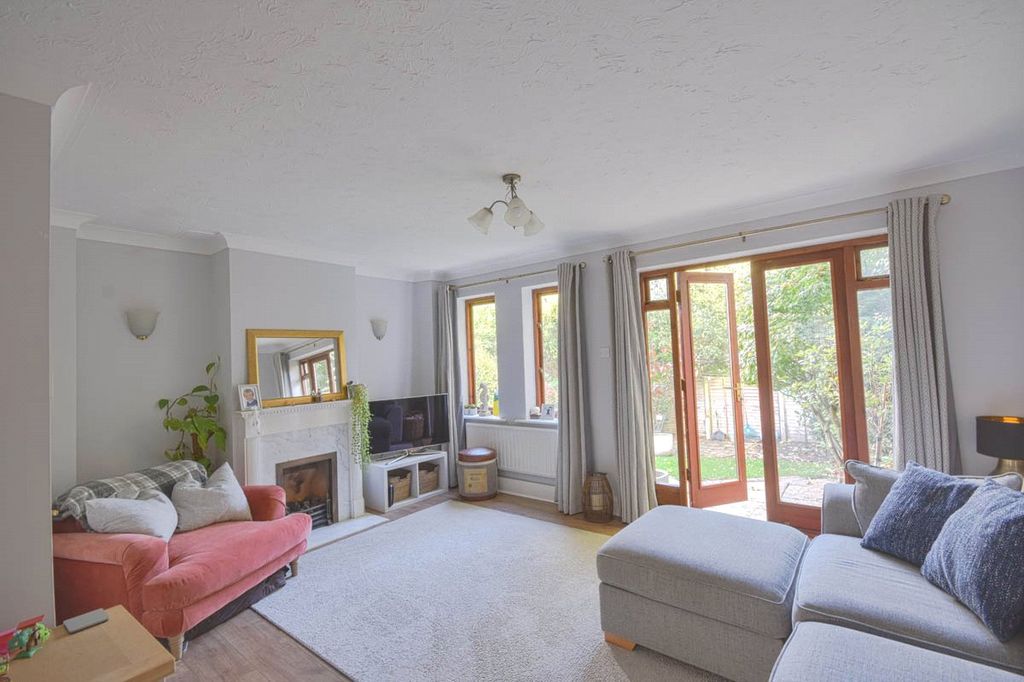 Property photo 3 of 12 Picture No. 15