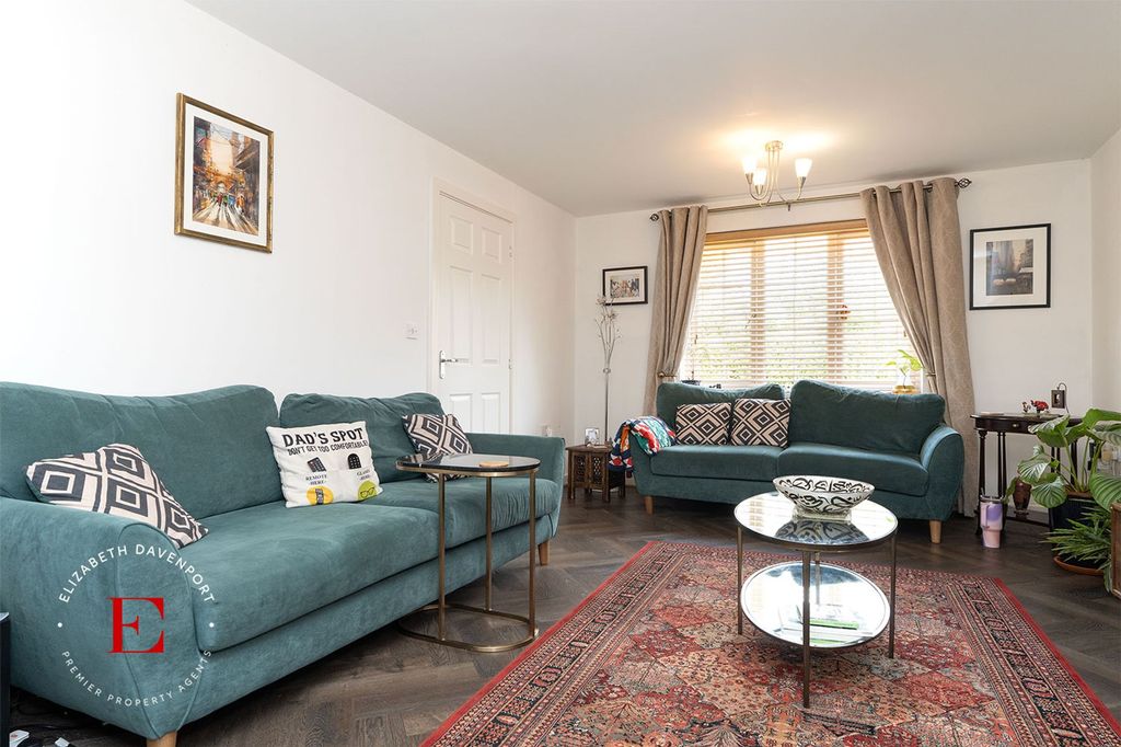 Property photo 3 of 23