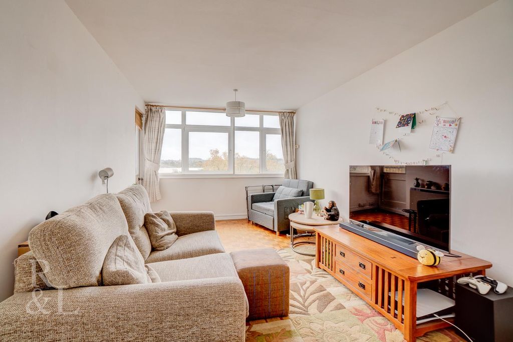 Property photo 2 of 9 Batched (3).Jpg