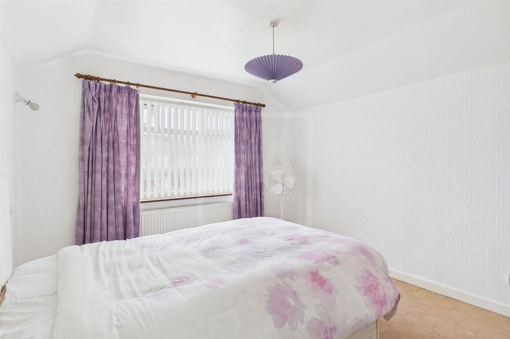 Property photo 3 of 14 Bedroom