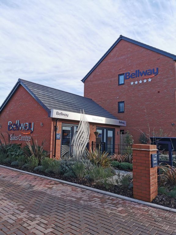 Property photo 2 of 17