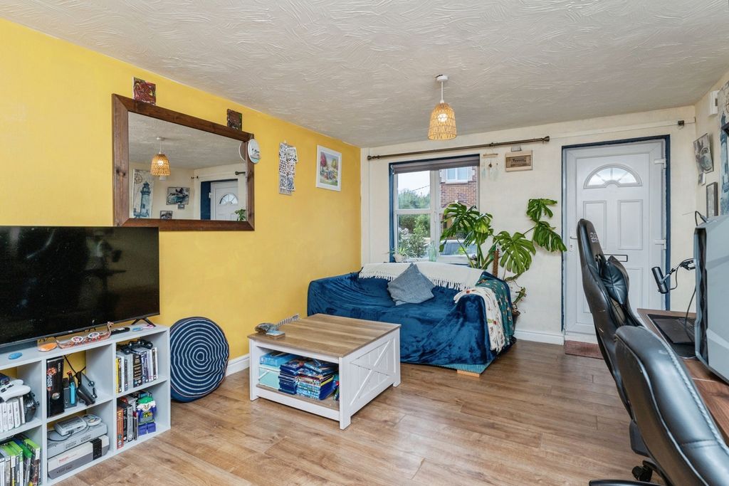 Property photo 2 of 17 Pbox-Img.Jpg