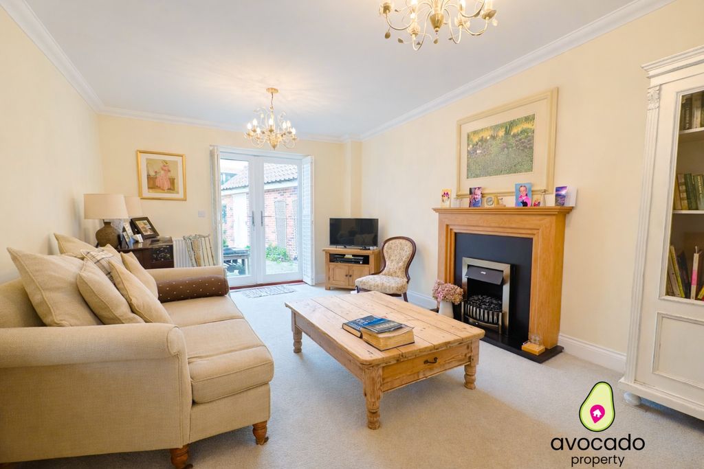 Property photo 1 of 17 4892811