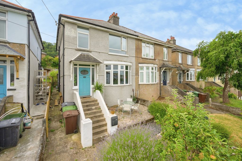 Property photo 1 of 20