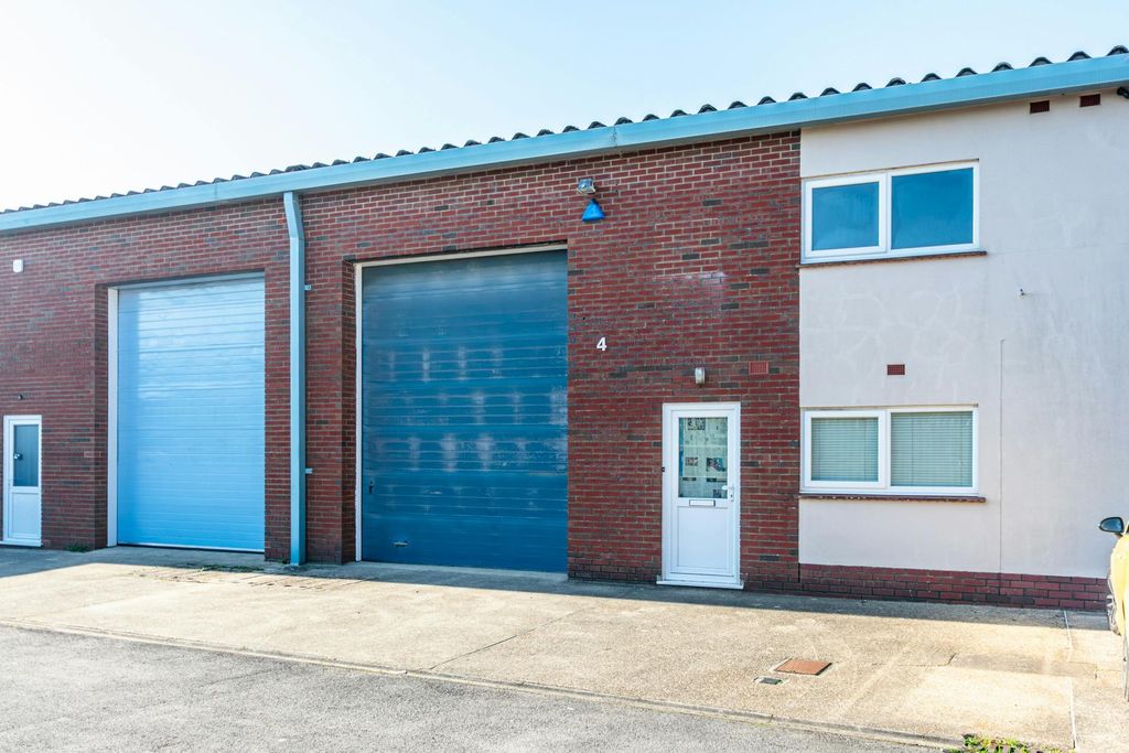 Property photo 1 of 7 6.Jpg