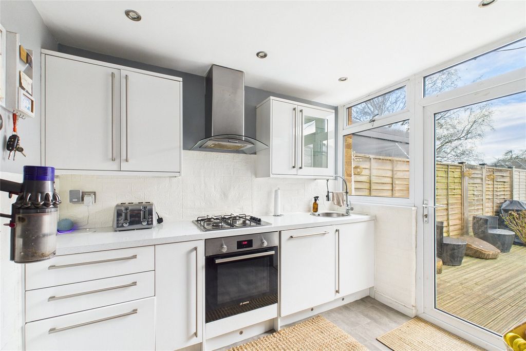 Property photo 2 of 18 Picture No. 04