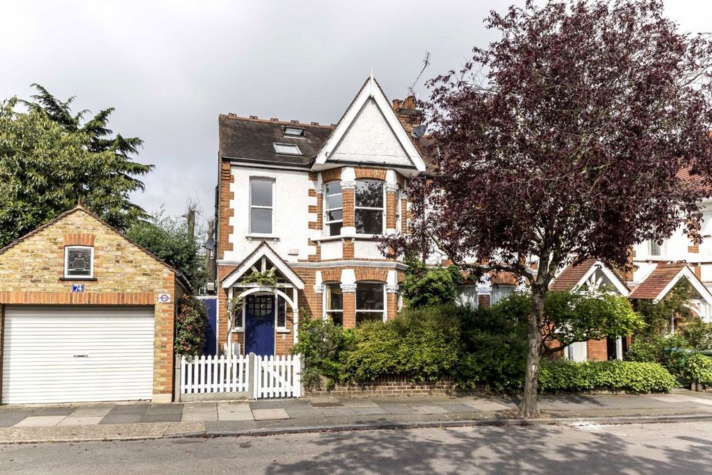 Property photo 1 of 10