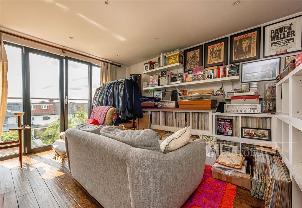 Property photo 3 of 8 Picture No. 03