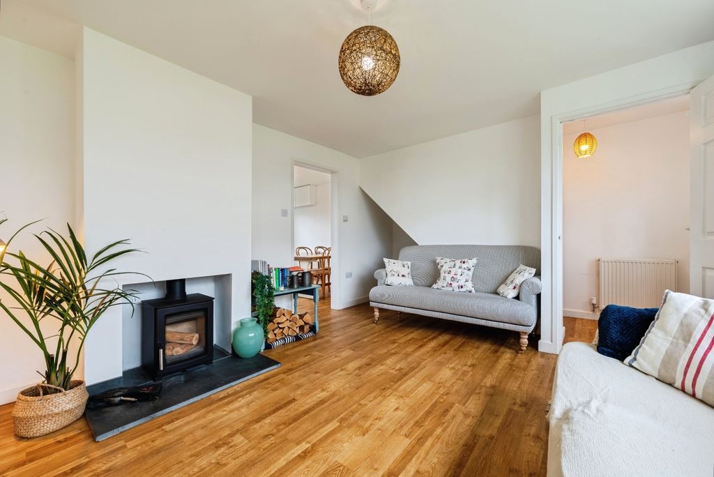 Property photo 2 of 10 Pbox-Img.Jpg