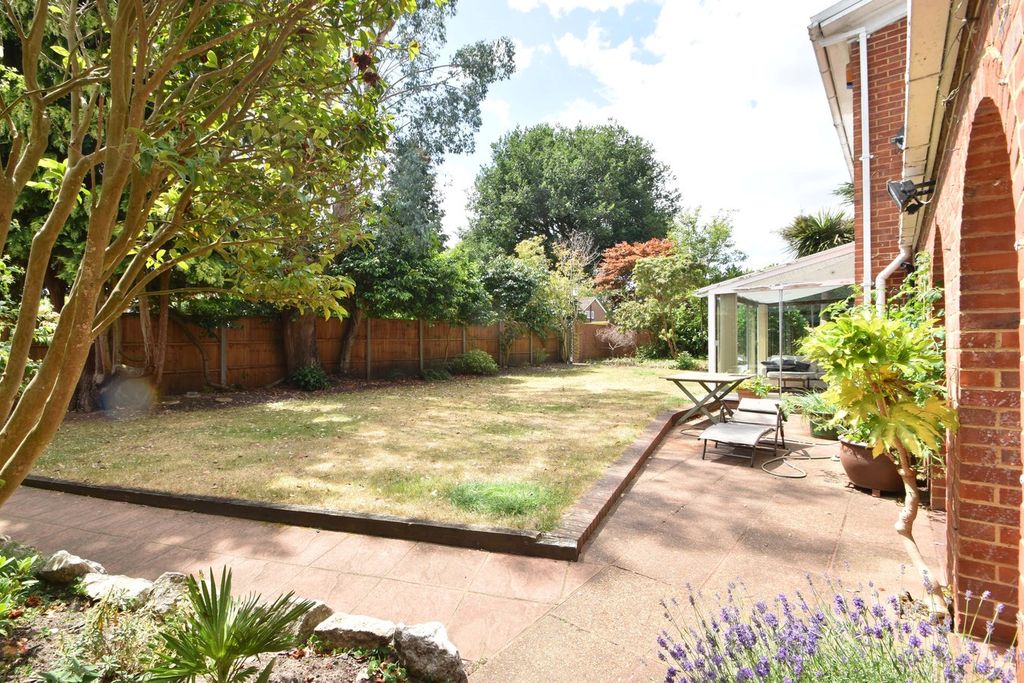 Property photo 3 of 21