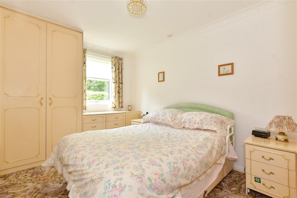 Property photo 1 of 11 Bedroom