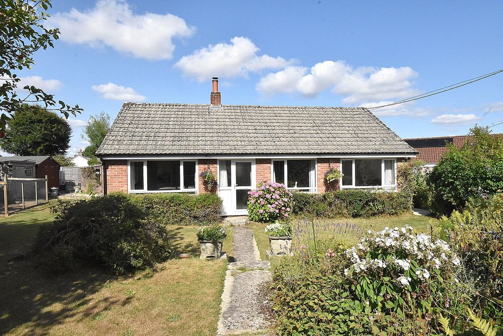 Property photo 1 of 17 Picture No. 02