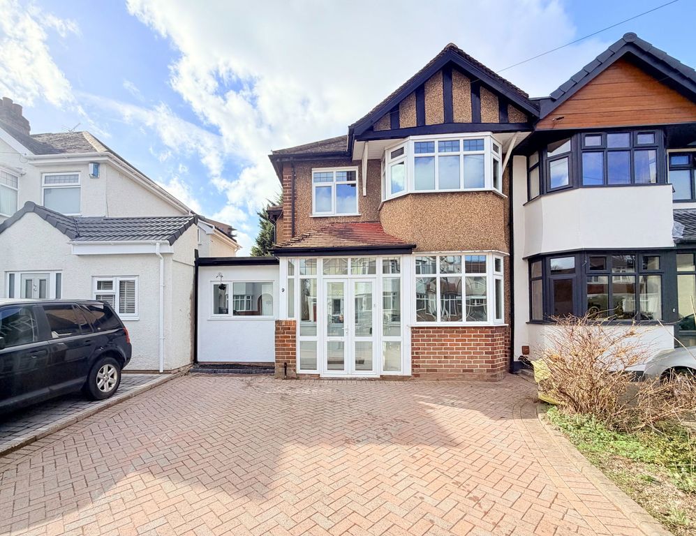 Property photo 2 of 17