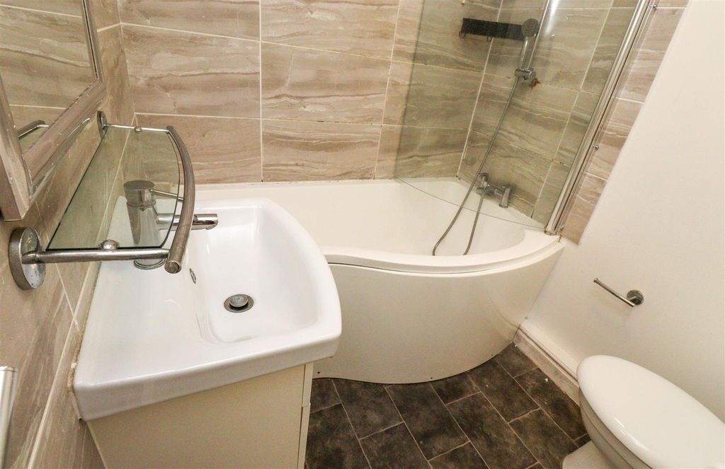 Property photo 3 of 11 2.Jpg