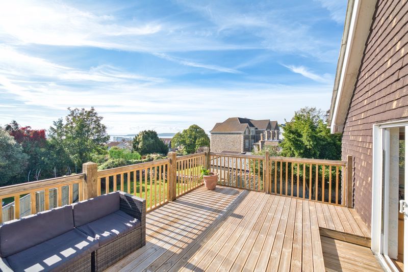 Property photo 3 of 30 Photo 11