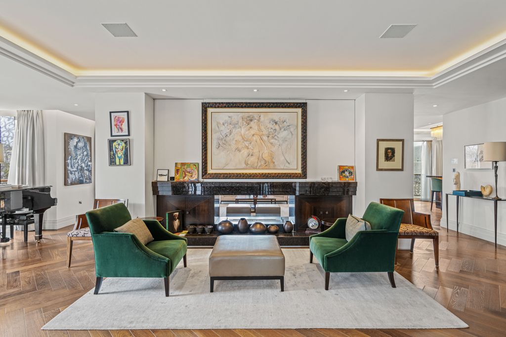 Property photo 2 of 21