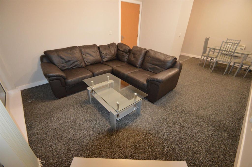 Property photo 2 of 8 Dsc_0009.Jpg