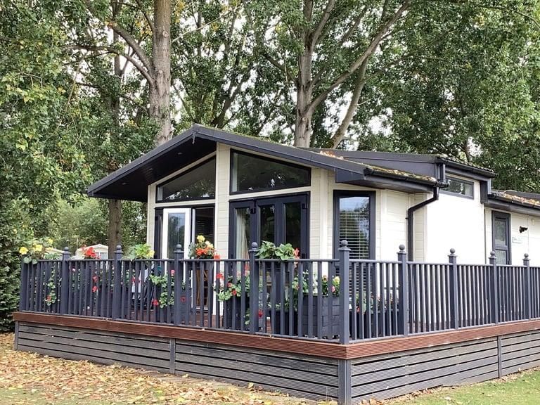 Property photo 1 of 18 Photo 1