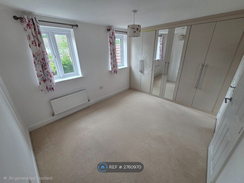 Property photo 3 of 8 Bedroom 2