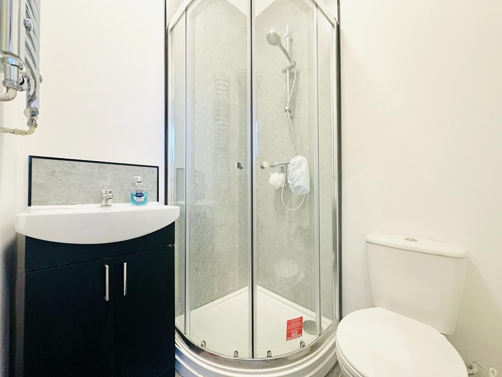 Property photo 2 of 4 Bathroom