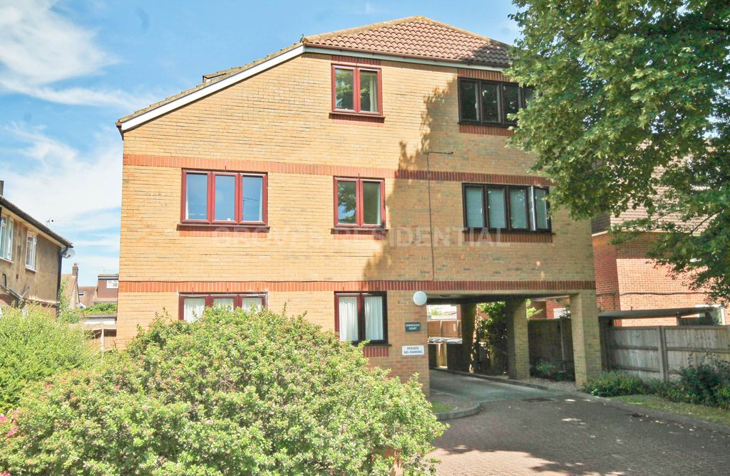 Property photo 1 of 8