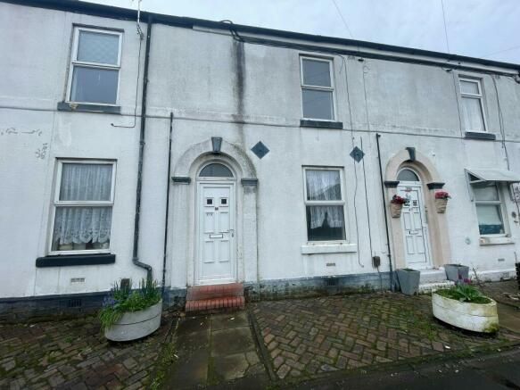 Property photo 1 of 5