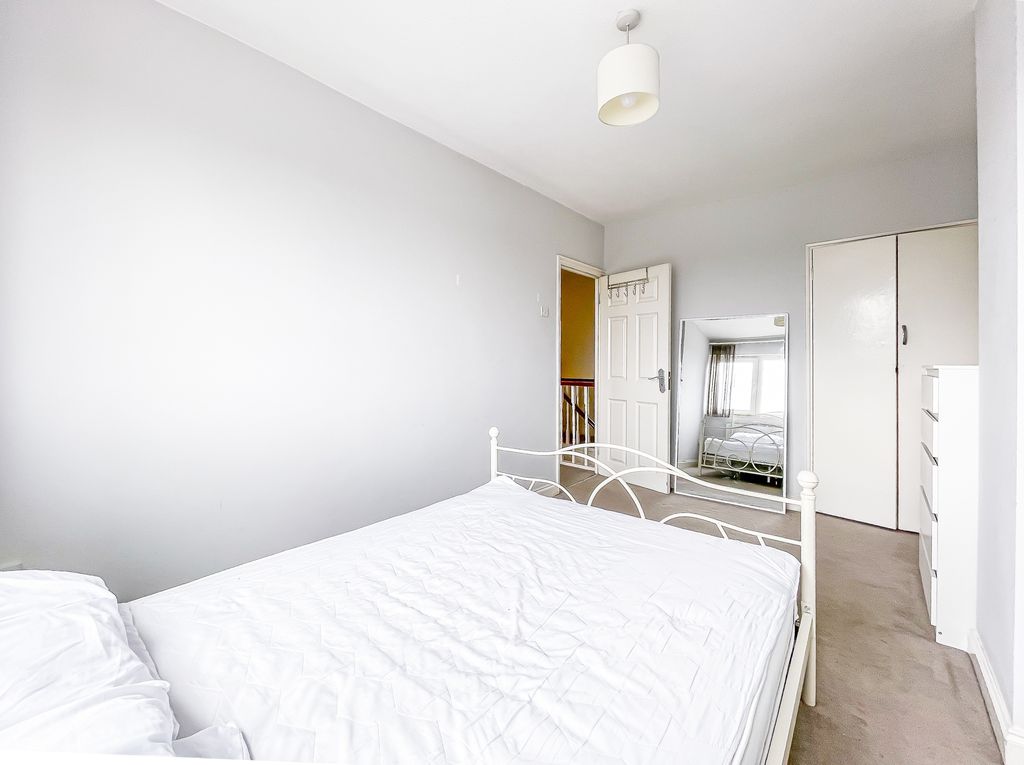 Property photo 3 of 12 Photo 1