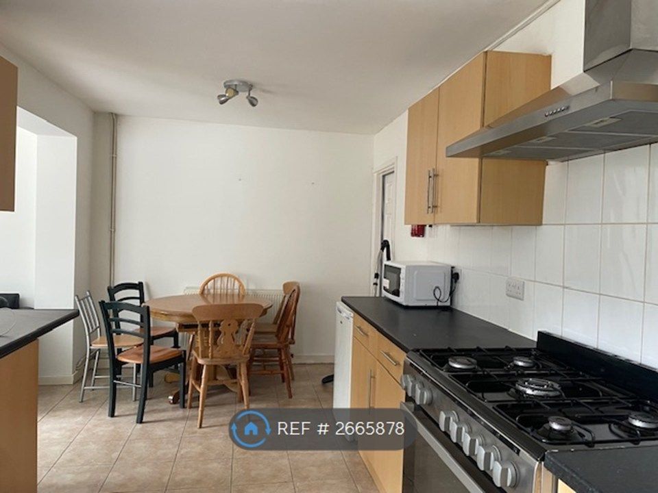 Property photo 1 of 13 Kitchen