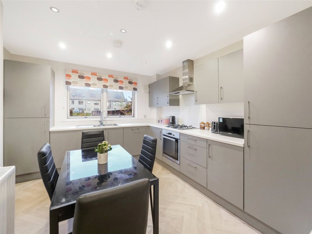 Property photo 3 of 25 Picture No. 09