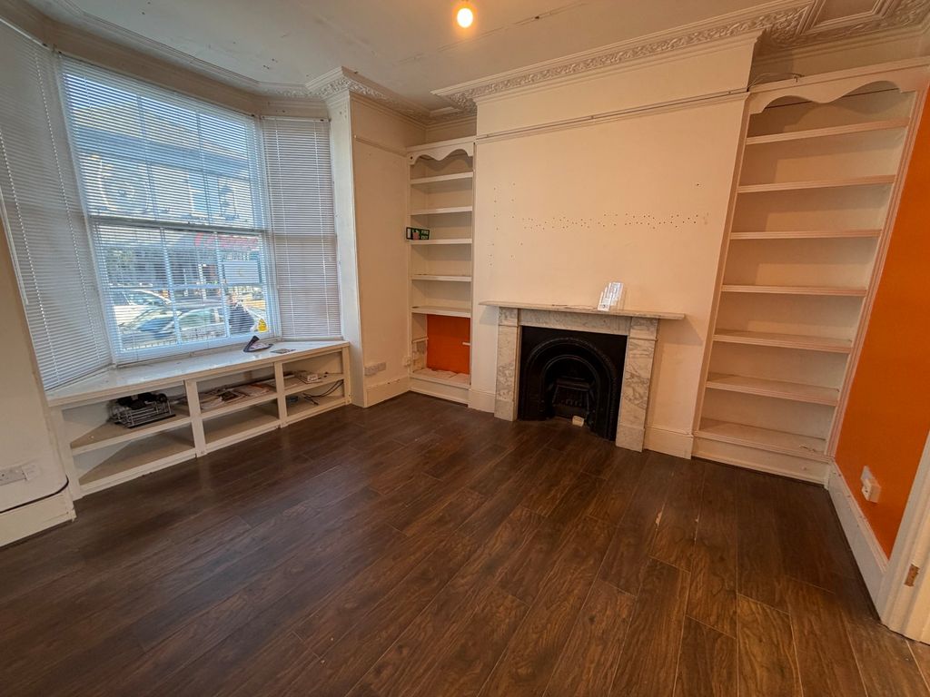 Property photo 2 of 8 Picture No. 02