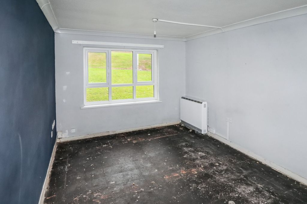 Property photo 2 of 15 25 Rosemount Close, Keighley, West Yorkshire, Bd21 2Ef
